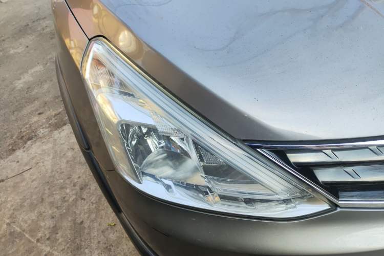 Used Nissan Livina 2013 Jingrui 1.6XL Manual Comfort Edition
