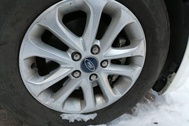 Used Ford Focus 2011 Hatchback 1.8L Automatic Fashion Edition
