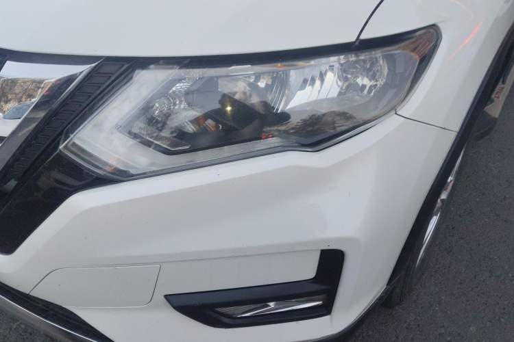 Used Nissan X-Trail 2017 2.0L CVT Comfort Edition 2WD Left Front Headlight