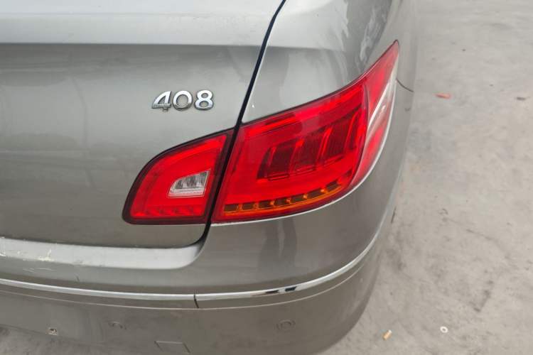 Used Peugeot 408 2013 2.0L Automatic Comfort Edition
