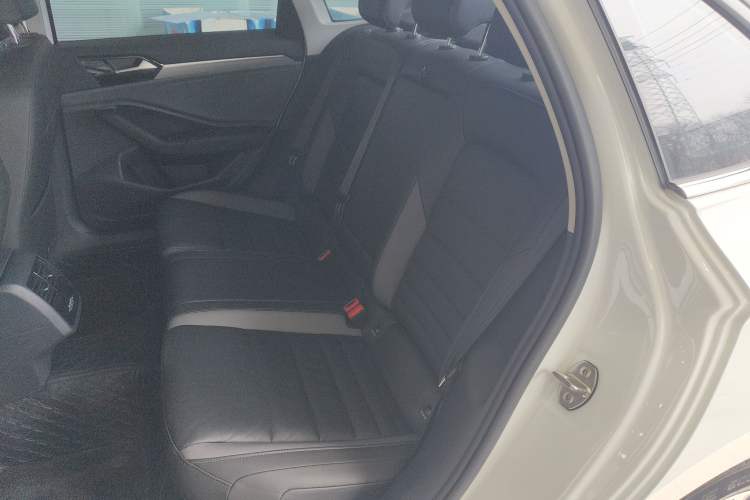 Used Volkswagen Sagitar 2022 280TSI DSG Flyover Edition Left Rear Seat