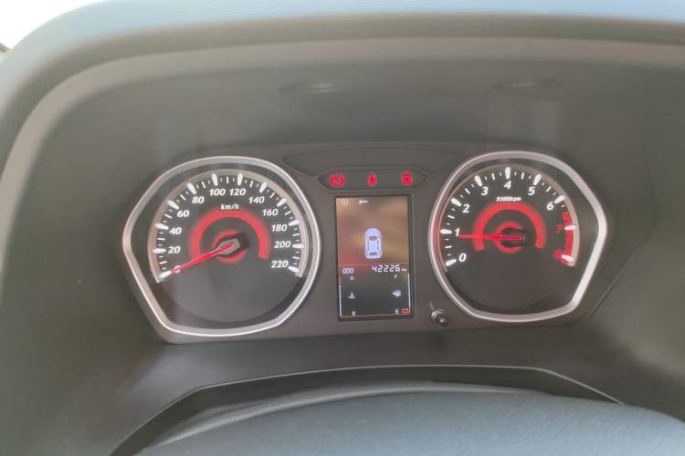 Used Soueast DX3 2022 1.5L Manual Luxury Version
