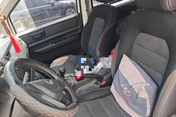 Used Wuling Hongguang PLUS 2019 1.5T Manual Standard Version 7 Seats Left Front Seat