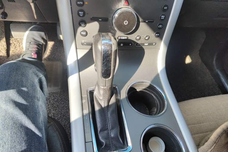 Used Ford Edge 2012 2.0T Elite Sunroof Edition Gear Lever