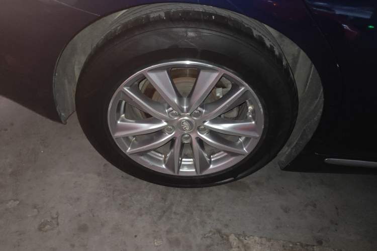 Used Infiniti Q50L 2016 2.0T Enjoyment Edition Right Rear Wheel Hub