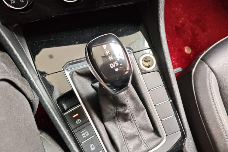 Used Volkswagen Sagitar 2019 200TSI DSG Comfort Version China VI Standard