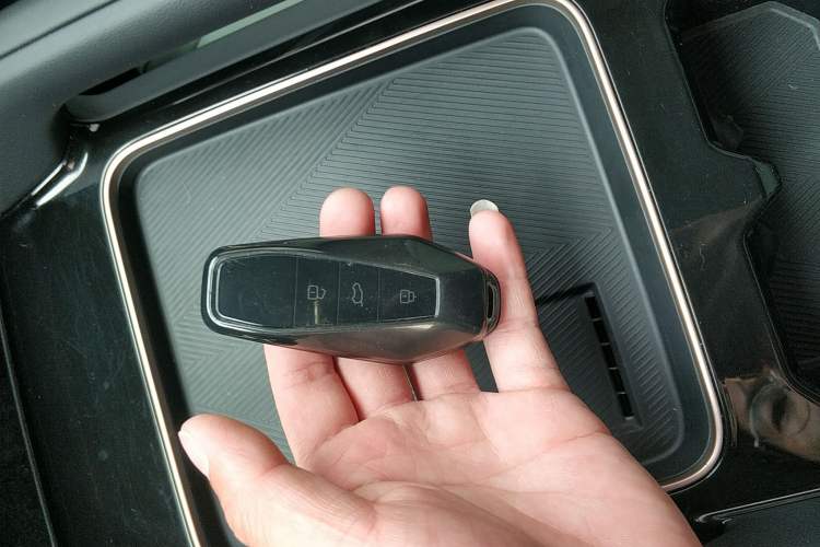 Used iCAR 03 2024 401km Two-Wheel Drive Standard Advanced Version Interior 1