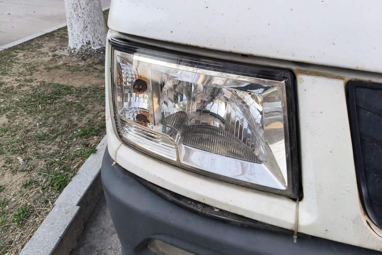 Used Iveco Daily 2014 2.5T-A35 NJ6484ACM47Z4