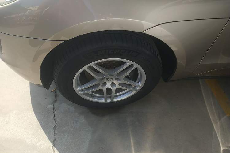 Used Porsche Macan 2017 Macan 2.0T Exterior 4