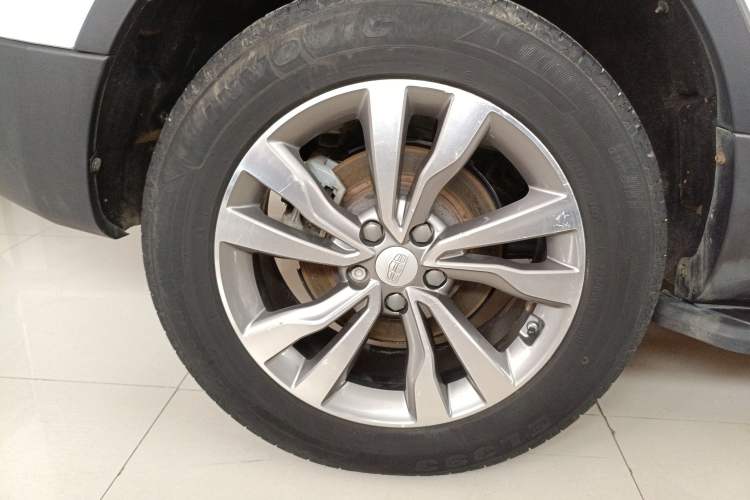 Used Geely Auto Emgrand X7 Sport 2016 1.8TD Automatic Smart Connectivity Version Right Rear Wheel Hub