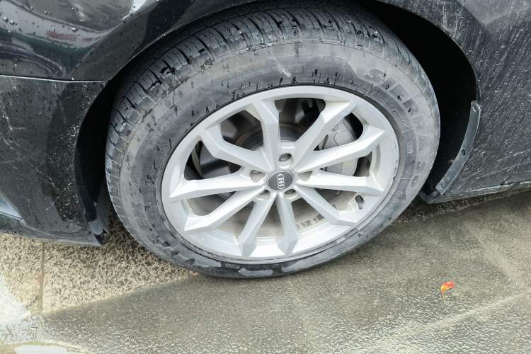 Used Audi A6L 2021 40 TFSI Luxury Prestige Edition Left Front Wheel Hub