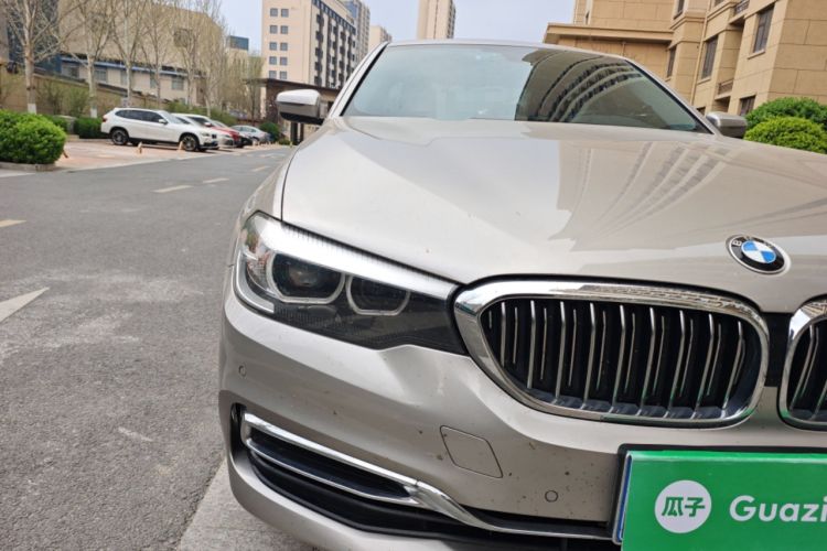 Used BMW 5 Series 2020 525Li Luxury Package Right Front Headlight