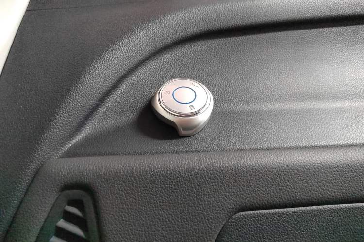 Used NETA U 2022 Zhi 400 Lithium-Nickel-Manganese-Cobalt Energy System