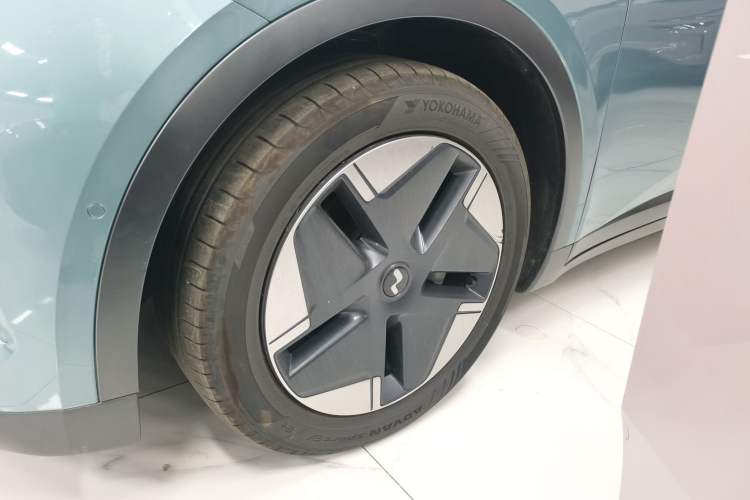 Used ONVO L60 2024 60 kWh Rear-Drive Version