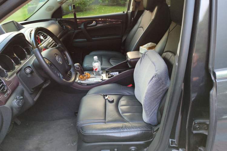 Used Buick Enclave 2014 3.6L Two-Wheel Drive Elite Comfort Version