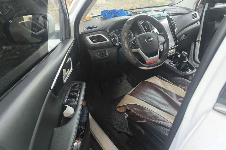 Used SWM X7 2018 Revised Version 1.8L Manual Comfort Edition 7 Seats