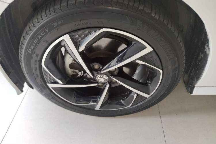 Used MG 5 2021 Revised 300TGI DCT Qingshè Luxurious Enjoyment Edition
