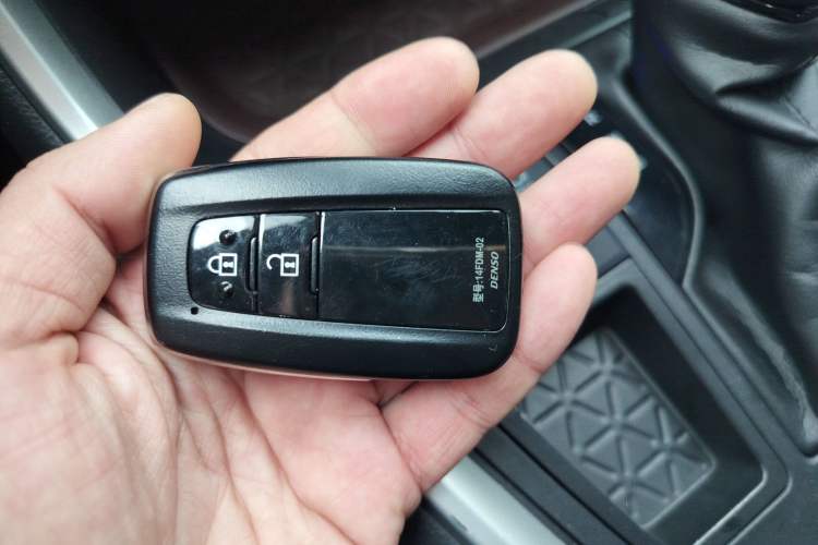 Used Toyota RAV4 2020 2.0L CVT Two-Wheel Drive Prestige Edition