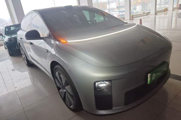Used Li Auto i6 2025 Model Four-Wheel-Drive Standard Type