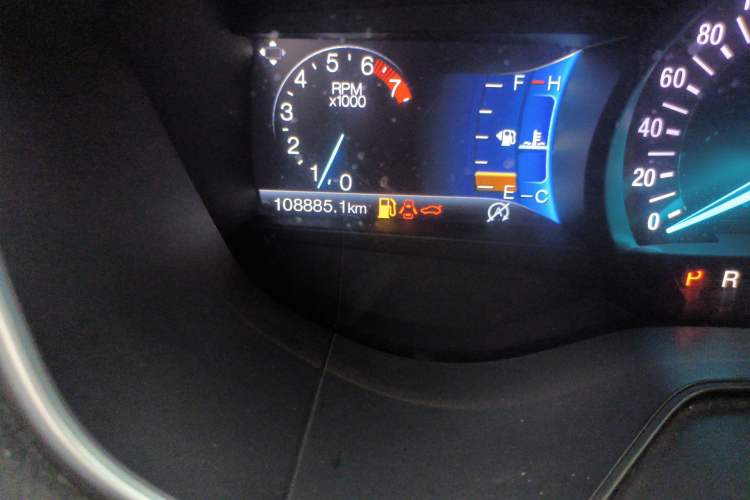 Used Ford Mondeo 2017 EcoBoost 200 Luxury Model Odometer Close Up