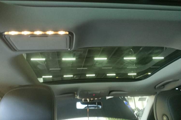 Used Mercedes-Benz E-Class 2019 E 300 L Sporty and Stylish Model