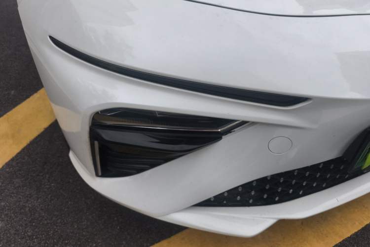 Used NETA S 2022 Extended-Range Version 1160 km Range Rear-Wheel Drive Mid-Grade