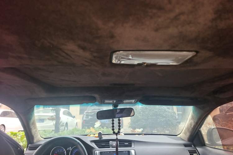 Used Toyota Reiz 2013 2.5V Elite Edition Headliner