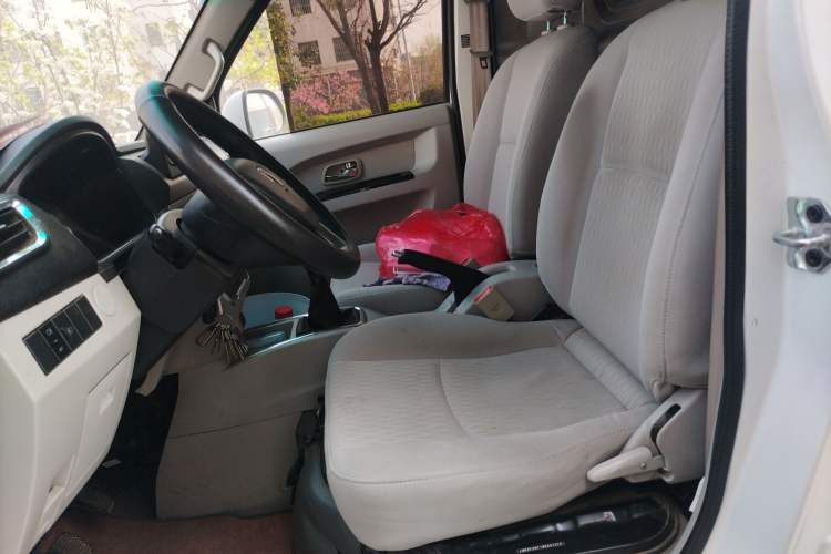 Used Jinbei New Hiace S 2021 1.5L Wealth Van Non-Air-Conditioned Version China VI Standard SWC15M Left Front Seat