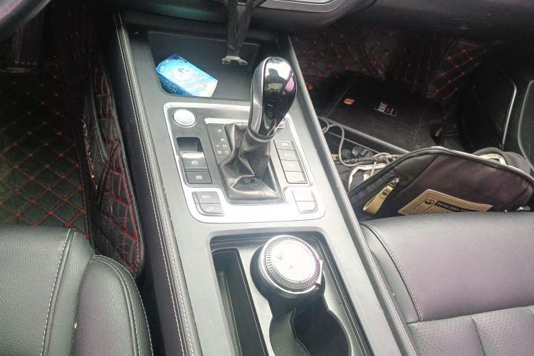 Used BYD Tang 2018 2.0T Automatic SmartConnect Prestige 7-Seater China V Standard
