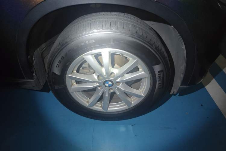 Used BMW X5 2015 xDrive28i
