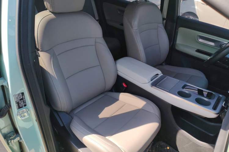 Used AION Y 2023 Younger
