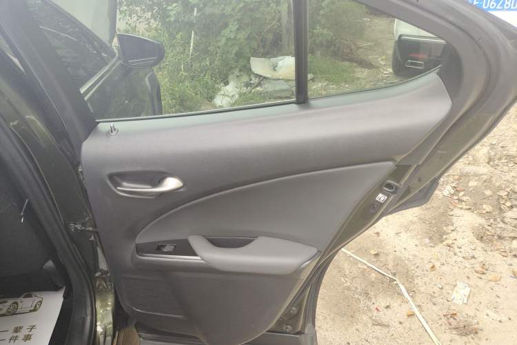 Used Lexus UX New Energy 2020 300e Pure·Joy Edition Interior 6