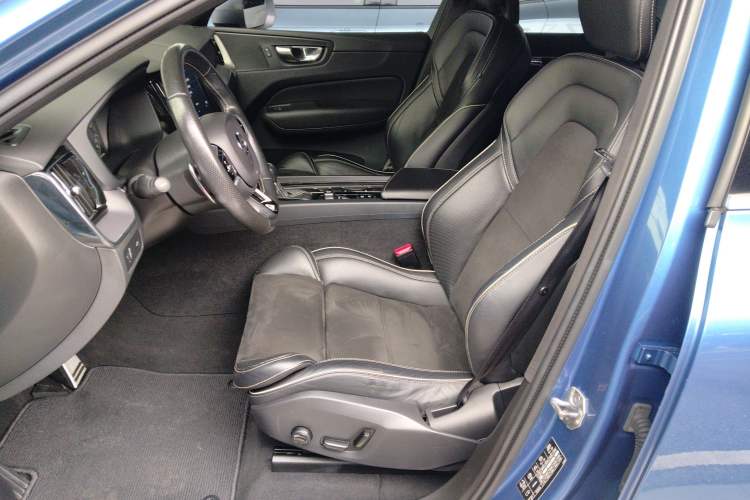 Used Volvo XC60 2018 T5 4x4 Smart & Sporty Edition