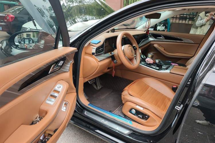 Used Hongqi H9 2020 2.0T Smart Connect Flagship Edition
