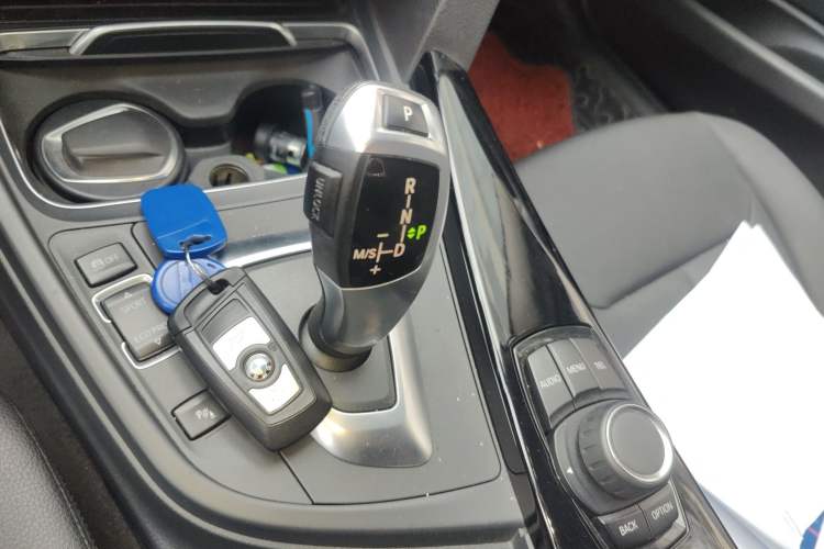 Used BMW 3 Series 2016 320Li Ambition Model Gear Lever