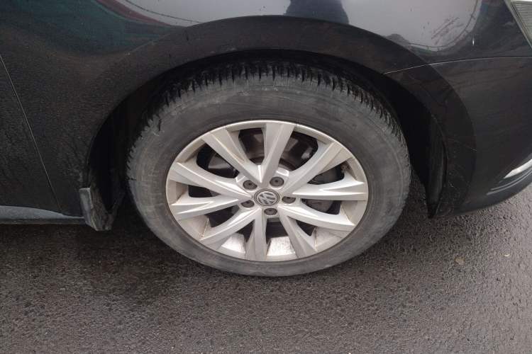 Used Volkswagen Lavida 2015 230TSI DSG Comfort Edition
