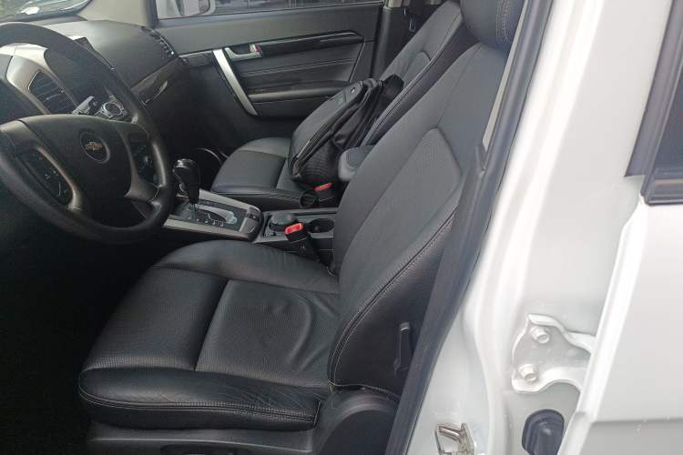 Used Chevrolet Captiva 2014 2.4L Two-Wheel Drive Urban Version 7 Seats