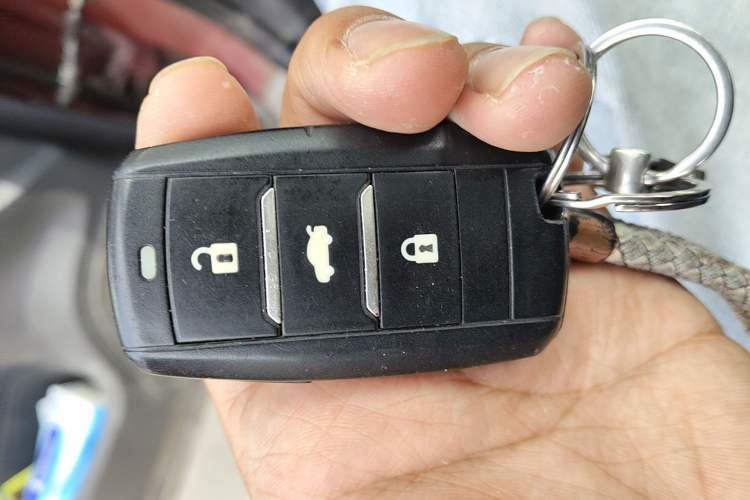 Used CHANGAN CS75 2014 2.0L Manual Leading Version China IV Standard
