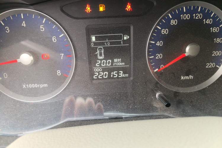 Used Venucia D50 2015 1.6L Manual Luxury Edition
