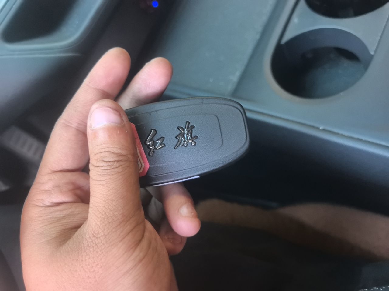 Hongqi E-QM5 2025 500km Range Commuter Version — снимка 20