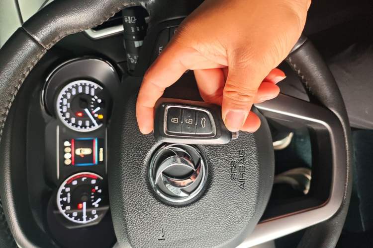 Used Dongfeng Aeolus AX7 2016 2.0L Automatic Zhiyi Trim Vehicle Key