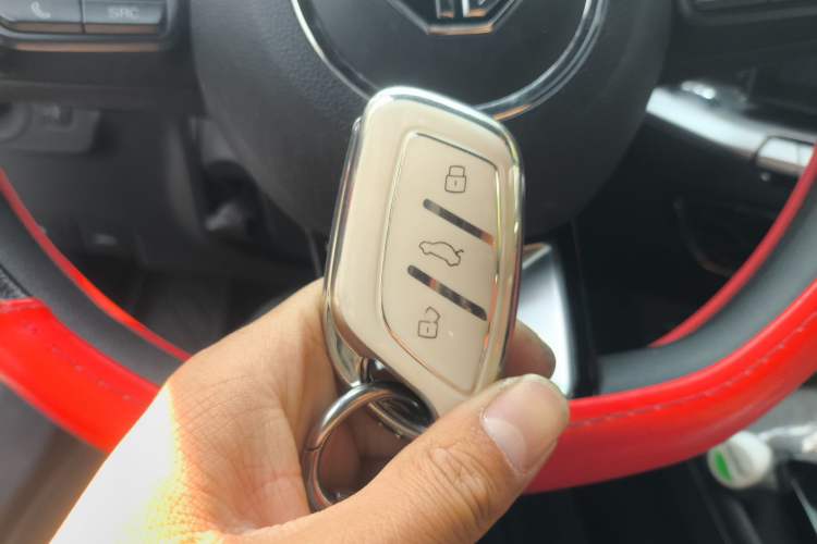 Used MG 5 2021 180 DVVT CVT Youth Luxury Edition
