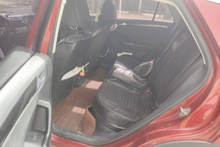 Used Volkswagen T-ROC 2018 280TSI DSG Two-Wheel-Drive Comfort Version China V Standard