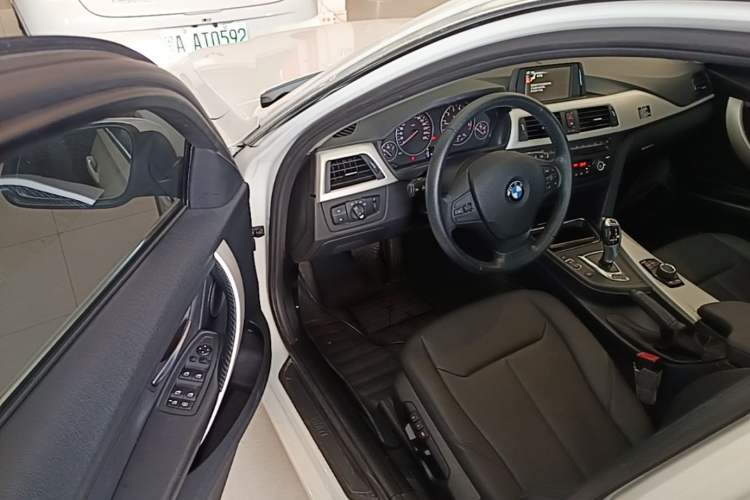 Used BMW 3 Series 2015 320Li Luxury Edition Fashion Model