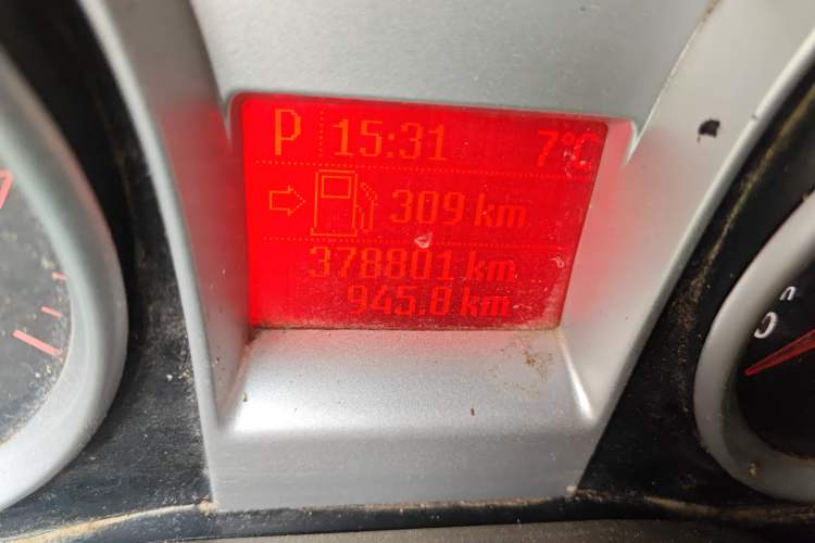 Used Ford Focus 2011 Sedan 1.8L Automatic Fashion Edition
