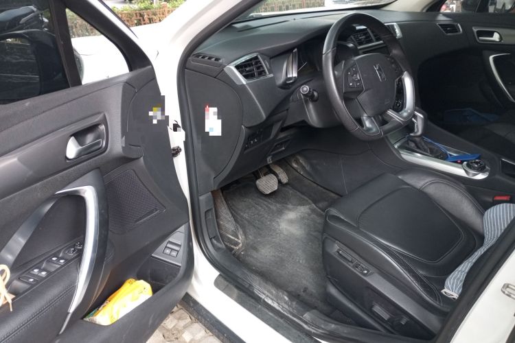 Used DS 6 2014 1.6T Luxury Edition THP160