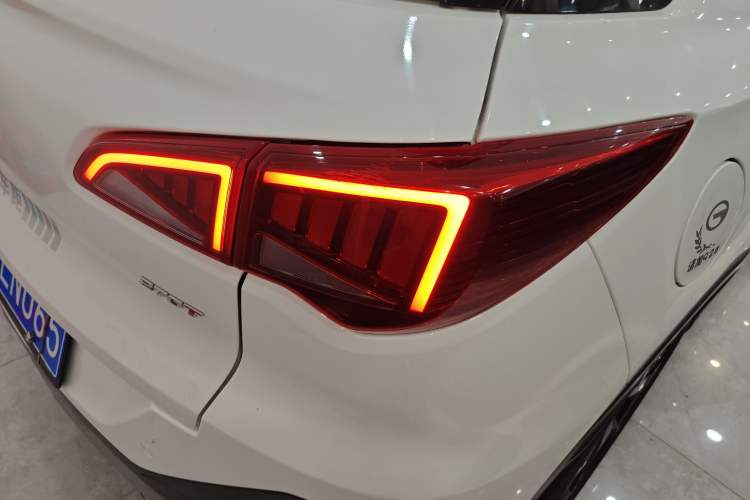 Used GAC Trumpchi GS3 2021 POWER 270T Automatic Luxury Edition Right Rear Taillight