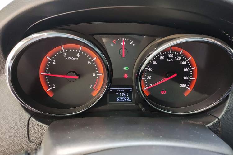 Used Cowin C3R 2015 1.5L Manual Gold Diamond Edition