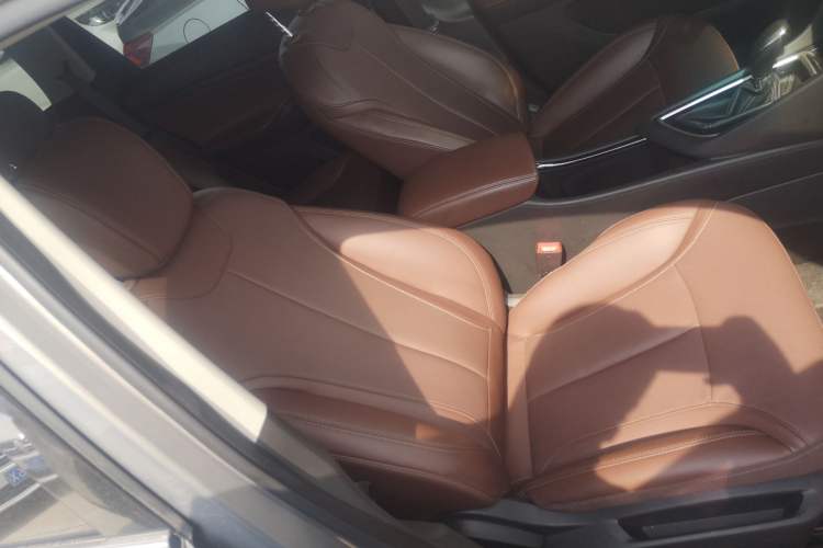 Used Buick GL6 2019 18T 6-Seater Connected Luxury Version China VI Standard