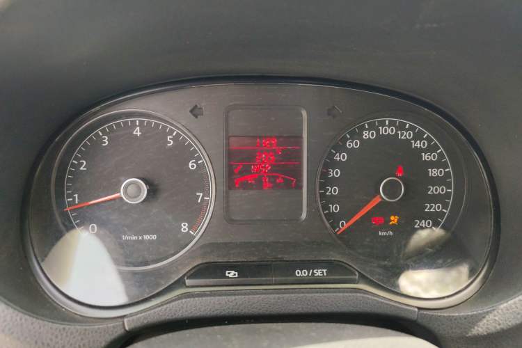 Used Volkswagen Polo 2011 1.6L Manual ZhiShang Edition